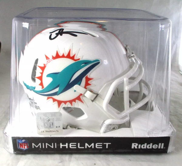 Tyreek Hill / Autographed Miami Dolphins Logo Speed Mini Football Helmet / COA