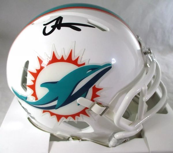 Tyreek Hill / Autographed Miami Dolphins Logo Speed Mini Football Helmet / COA